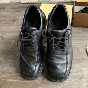 Men’s American eagle casual/dress shoe